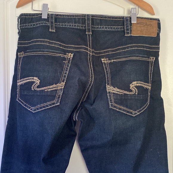 Silver jeans - Gordie- my loss is your gain - barely worn. - Picture 4 of 5